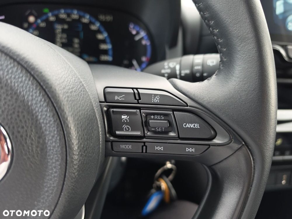 Toyota Yaris Cross Hybrid 1.5 Comfort 4x4 - 21