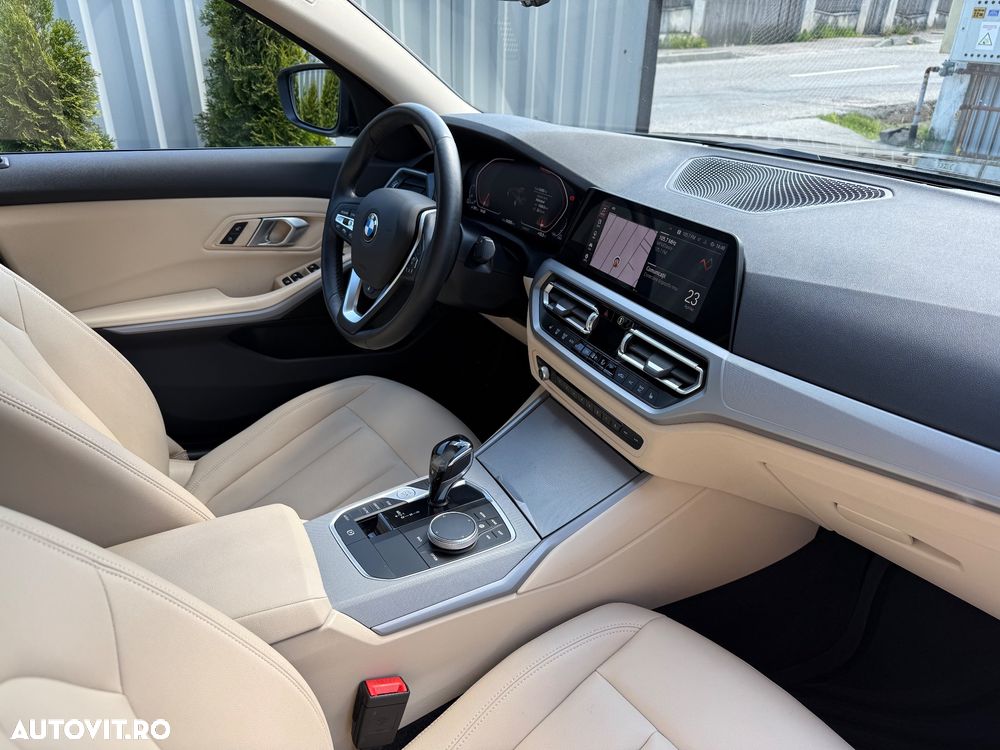 BMW Seria 3 320d xDrive AT MHEV - 14