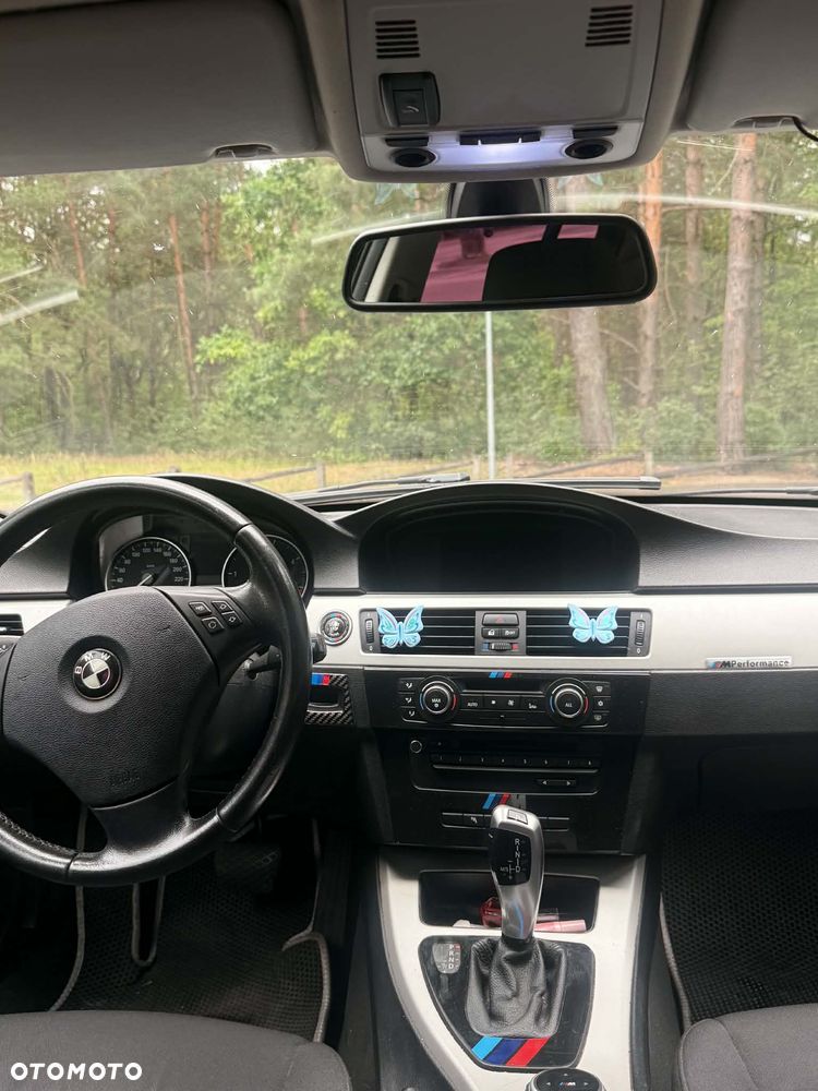BMW Seria 3 318d - 9