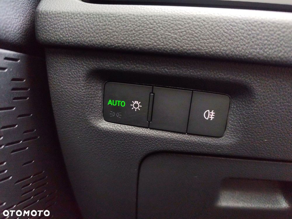 Skoda Octavia 1.5 TSI mHEV Selection DSG - 22