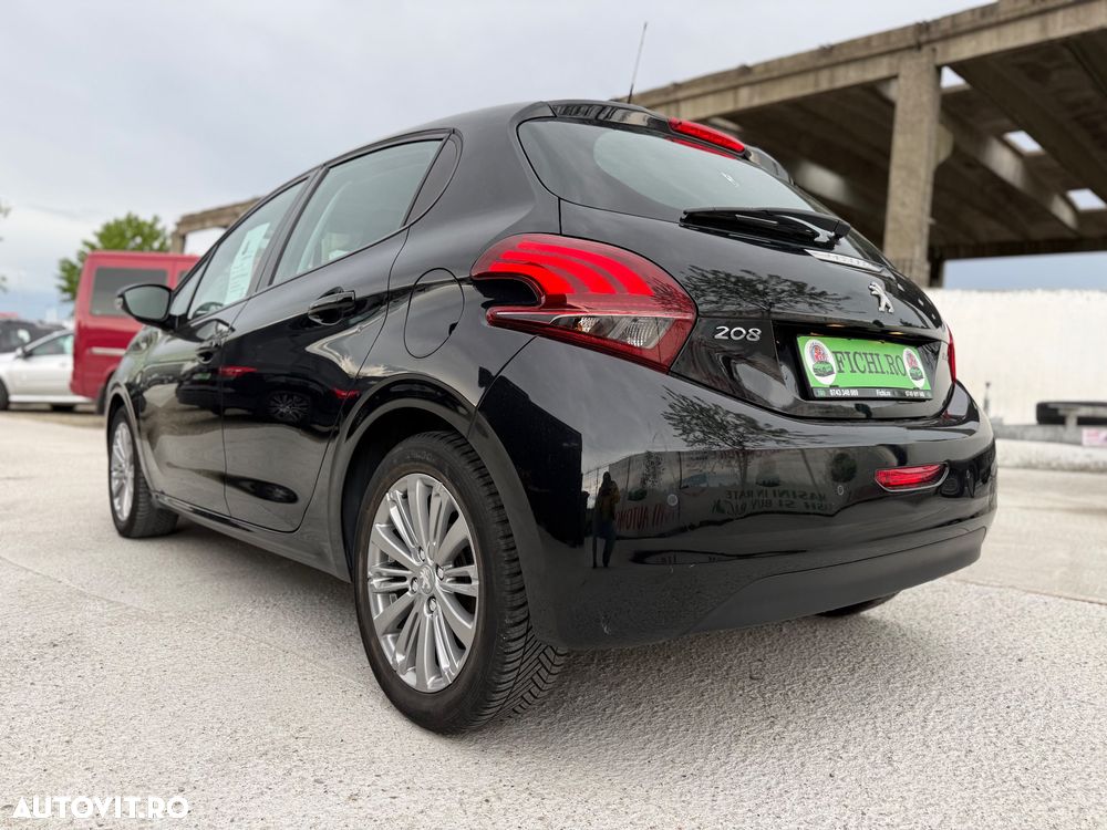 Peugeot 208 PureTech 82 Stop & Start Signature - 4