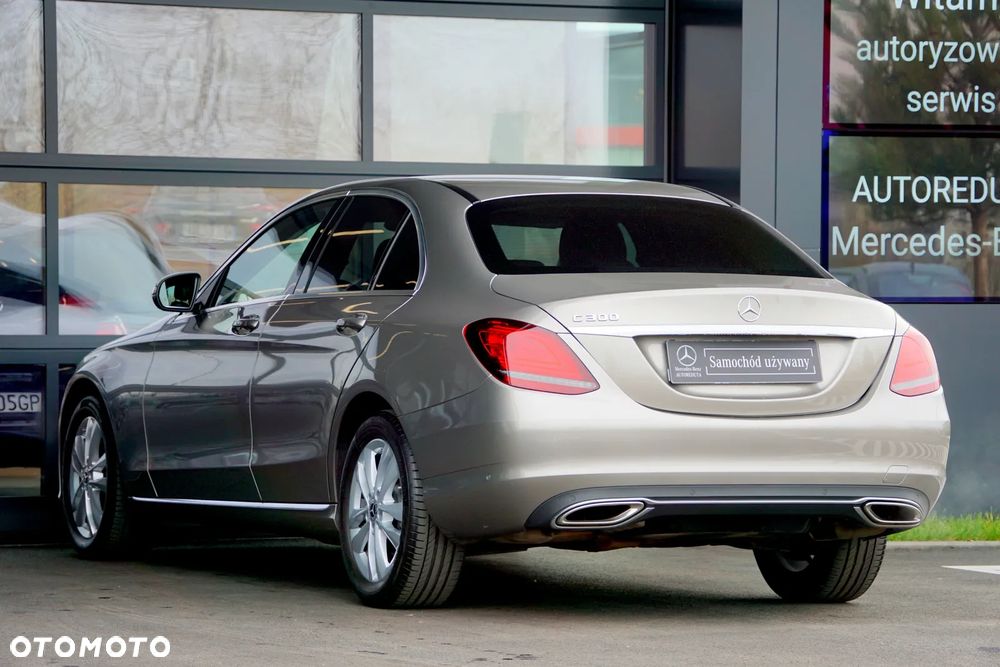 Mercedes-Benz Klasa C 300 9G-TRONIC Avantgarde - 8