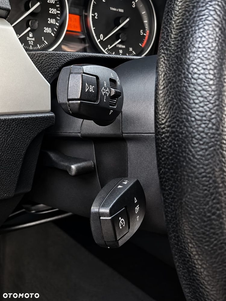 BMW Seria 3 330d - 13