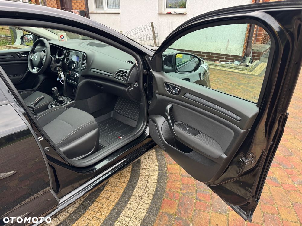 Renault Megane 1.6 SCe Life - 24