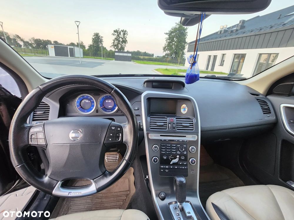 Volvo XC 60 T6 AWD R-Design - 12