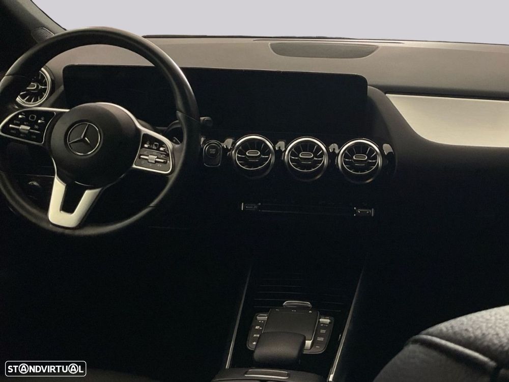 Mercedes-Benz EQA - 7