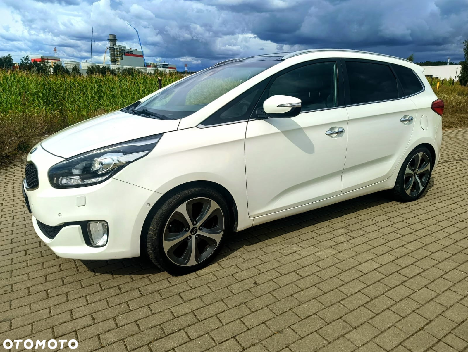 Kia Carens 1.7 CRDi XL 7os DCT - 3