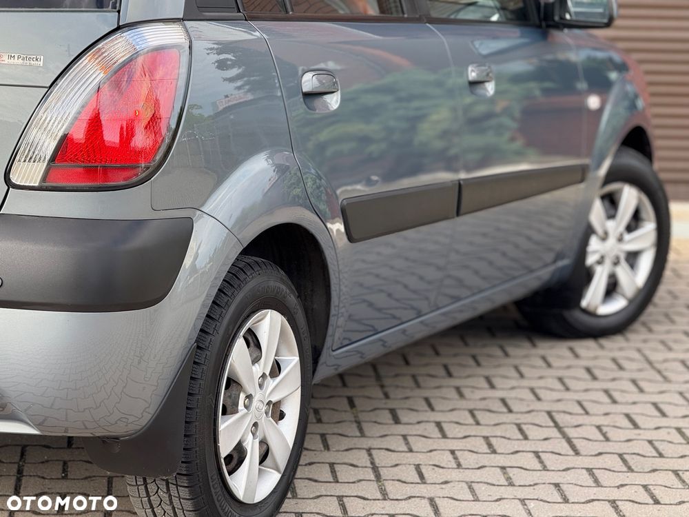 Kia Rio 1.4 Comfort - 15