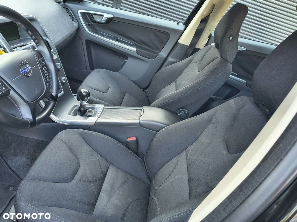 Volvo XC 60 D4 Kinetic - 19