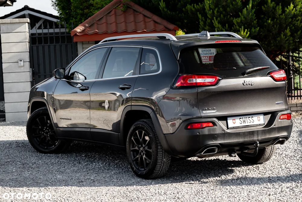 Jeep Cherokee - 15