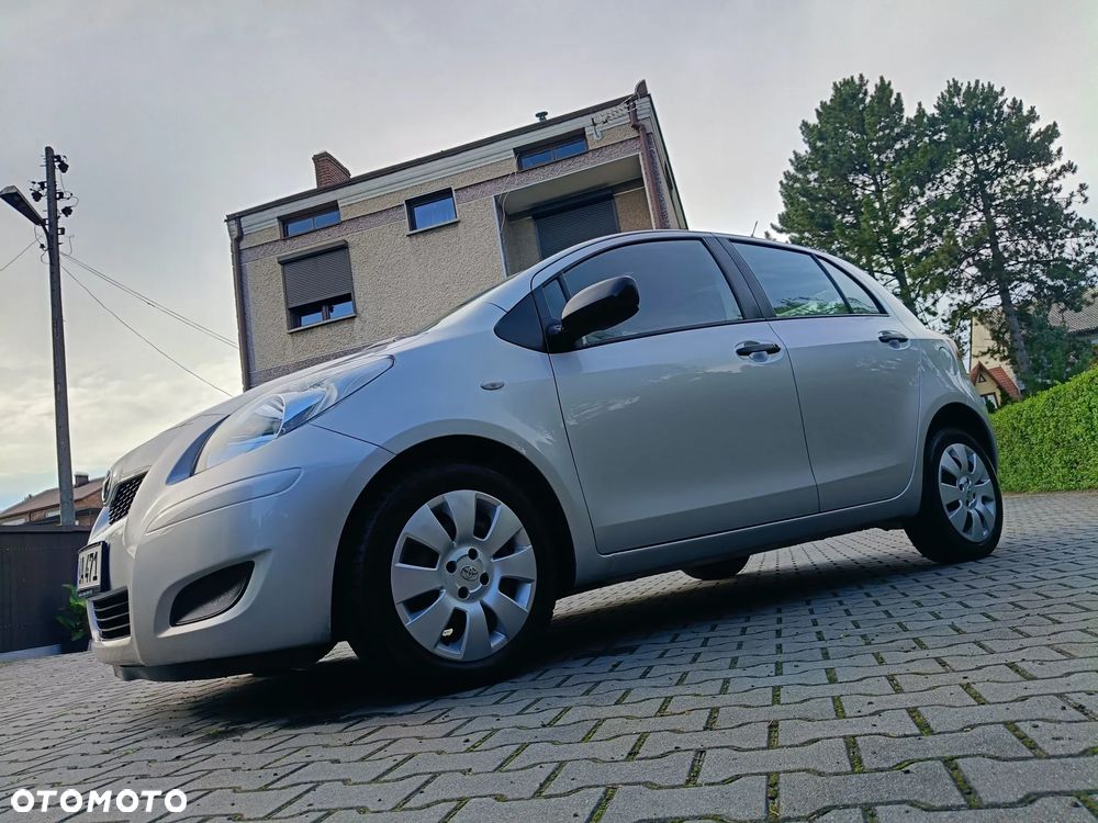 Toyota Yaris - 26