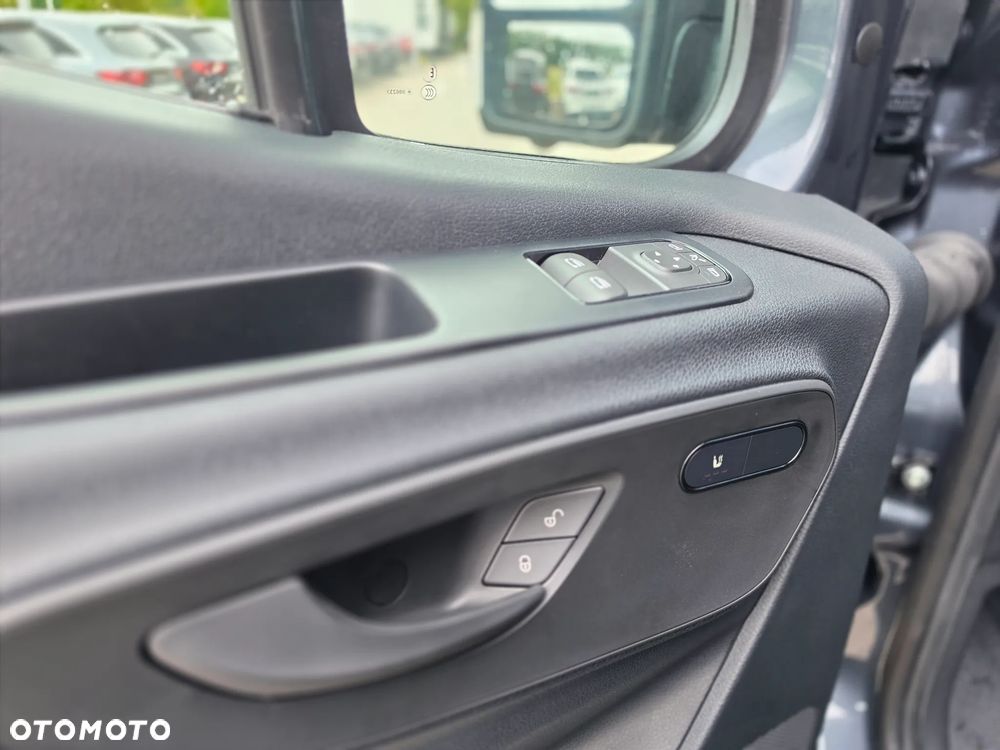 Mercedes-Benz Sprinter 319 CDI Furgon PRO długi 4325 mm L3H2 - 18