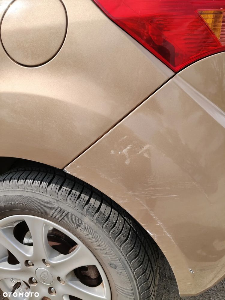 Kia Venga - 8
