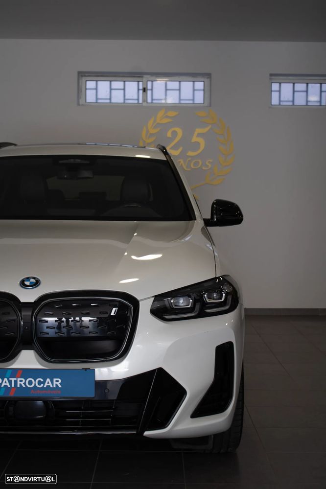 BMW iX3 M Sport Impressive - 6