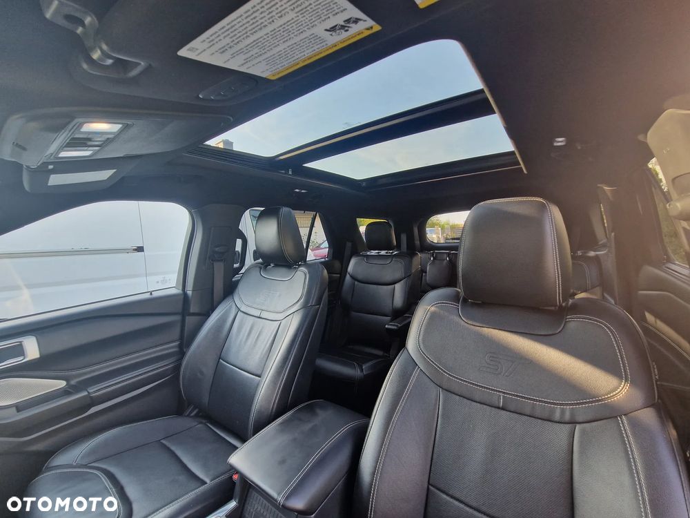 Ford Explorer EcoBoost Plug-in Hybrid ST-LINE - 11