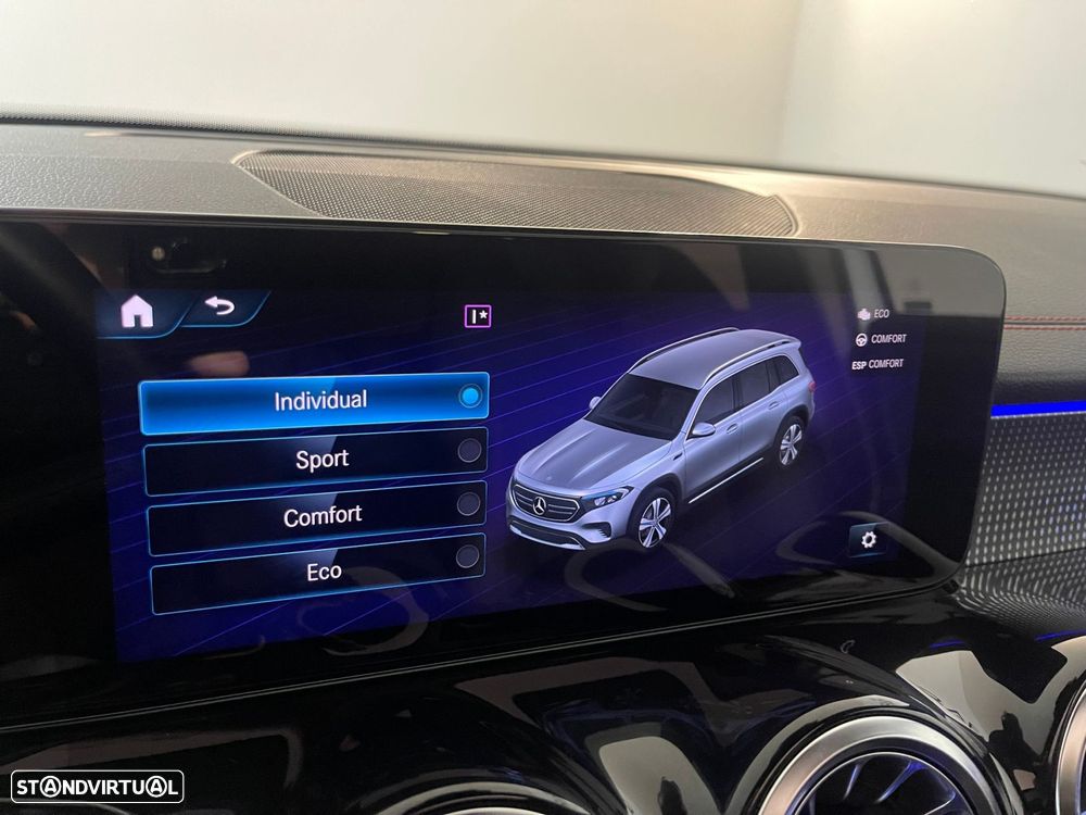 Mercedes-Benz EQB - 29