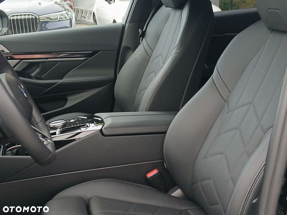 BMW Seria 5 520d mHEV M Sport - 19