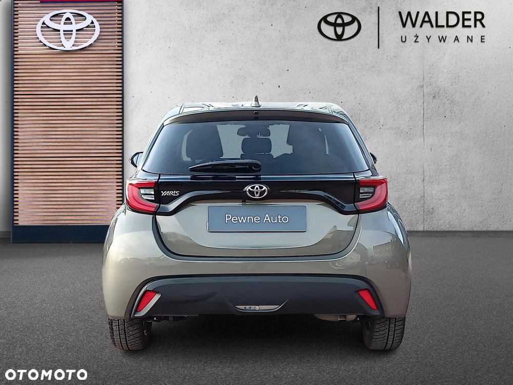 Toyota Yaris - 4