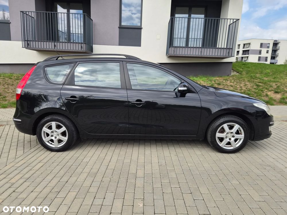 Hyundai i30 2.0 Premium - 5