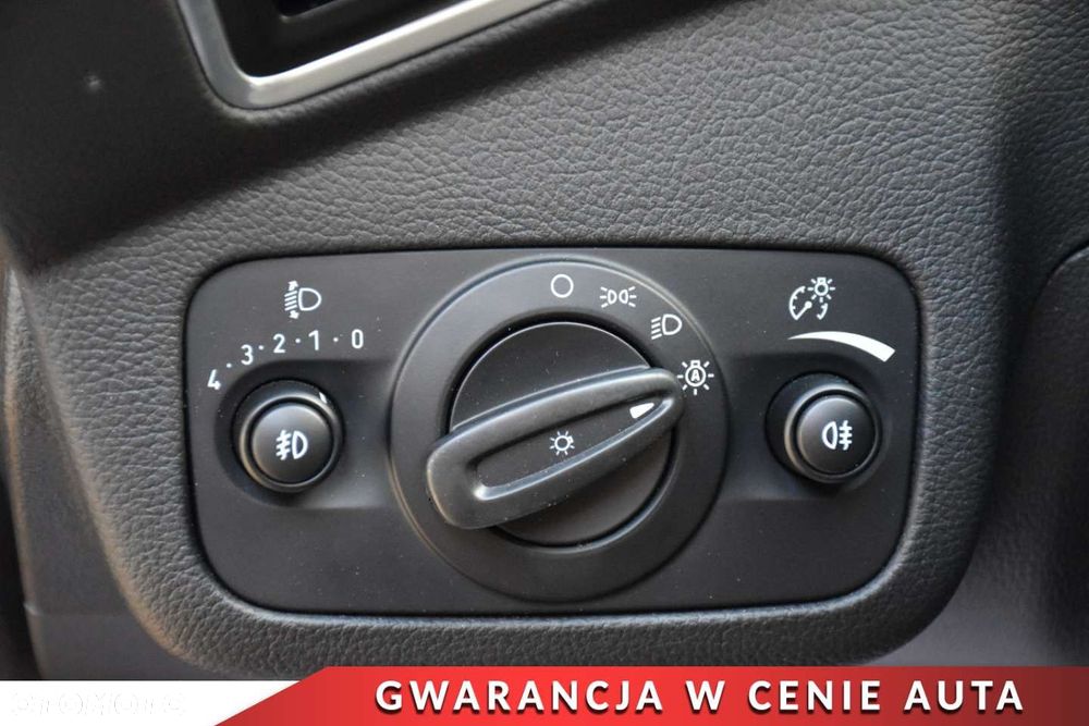 Ford Kuga 2.0 TDCi 2x4 Titanium - 20