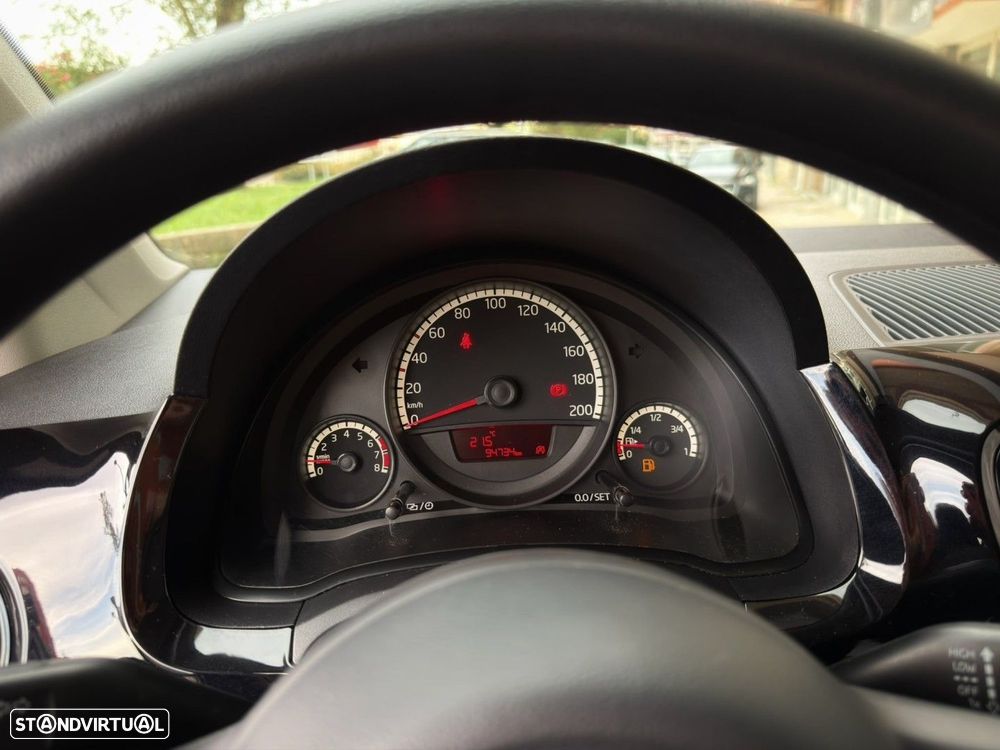 VW Up! 1.0 BlueMotion Move - 17