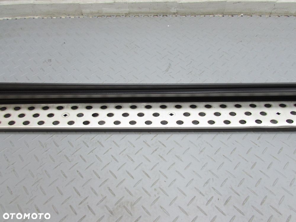 MERCEDES ML W164 06-12 NAKLADKA STOPIEN LISTWA PROGOWA LEWA - 3