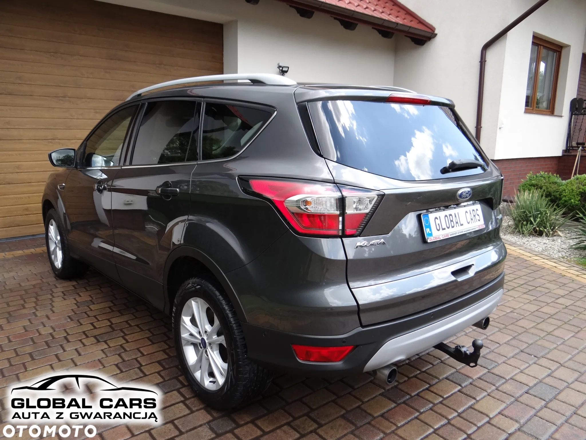 Ford Kuga 1.5 EcoBoost 2x4 Titanium - 4