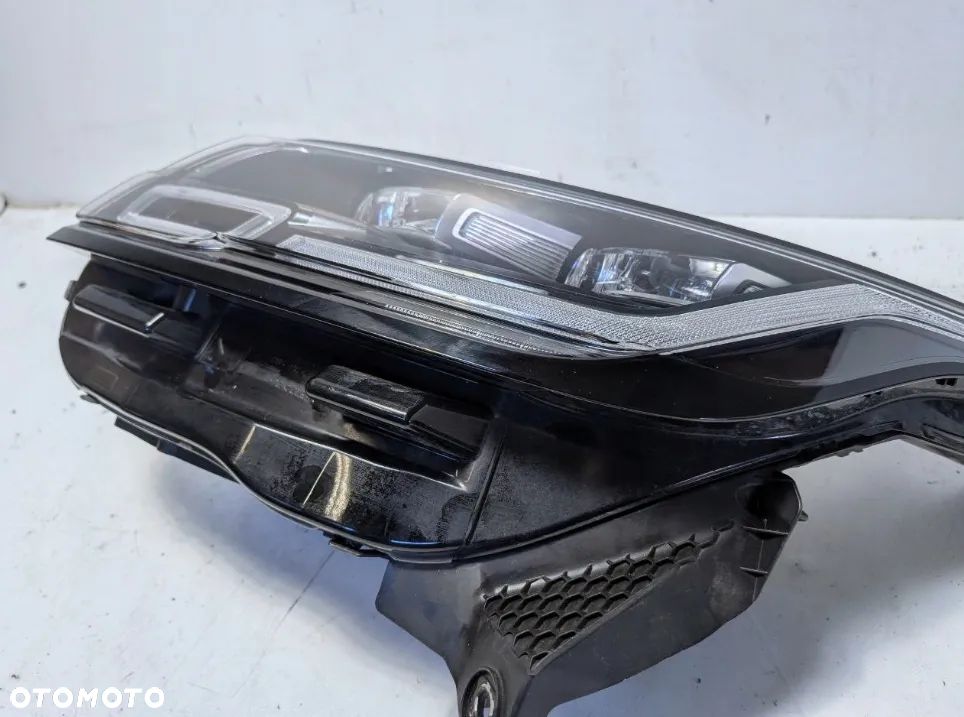 Komplet lamp przednich Range Rover Velar L560 18MY HIGH VERSION - 4