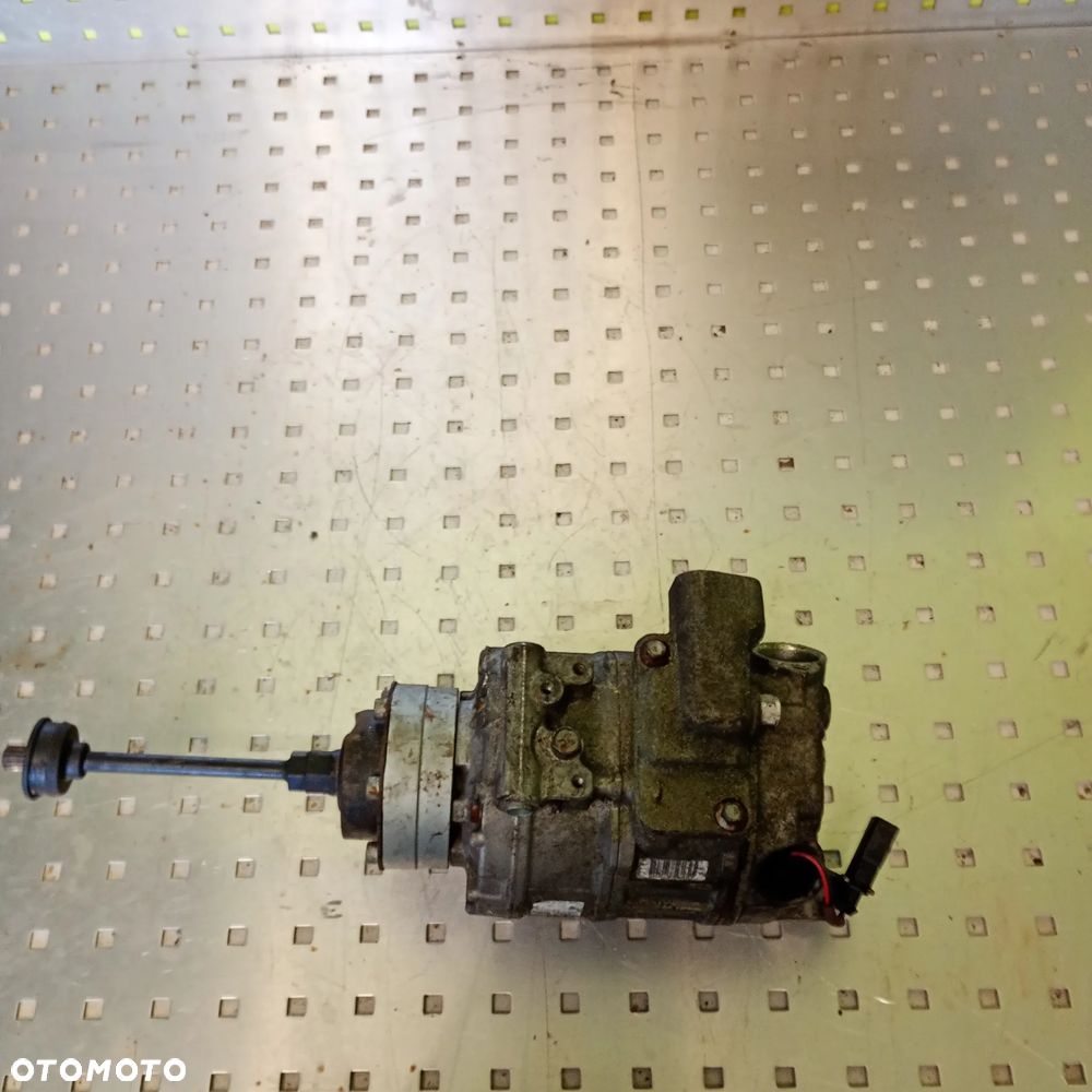 Kompresor sprężarka klimatyzacji 4F0260805L - 1