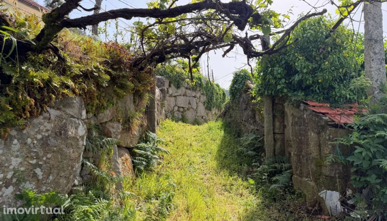 Venda Moradia para restauro, Penhalonga, Marco de Canaveses - Grande imagem: 5/48