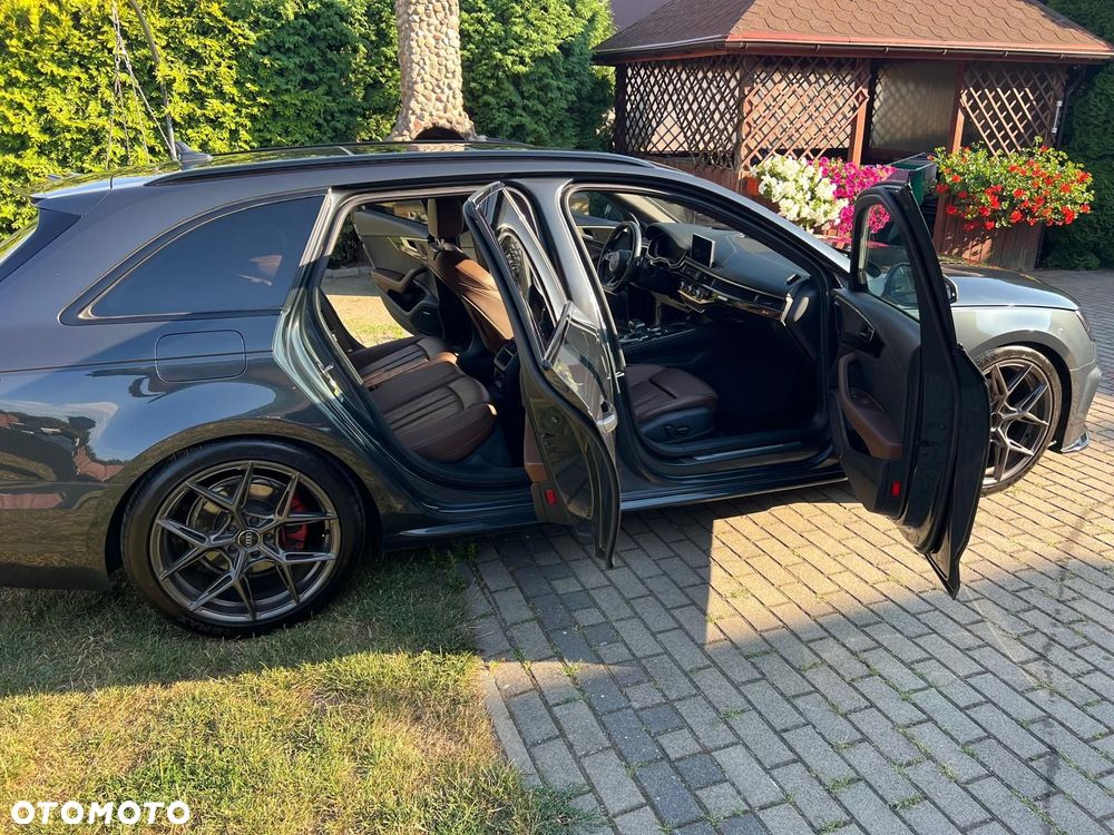 Audi A4 Avant 2.0 TDI Quattro S tronic - 18