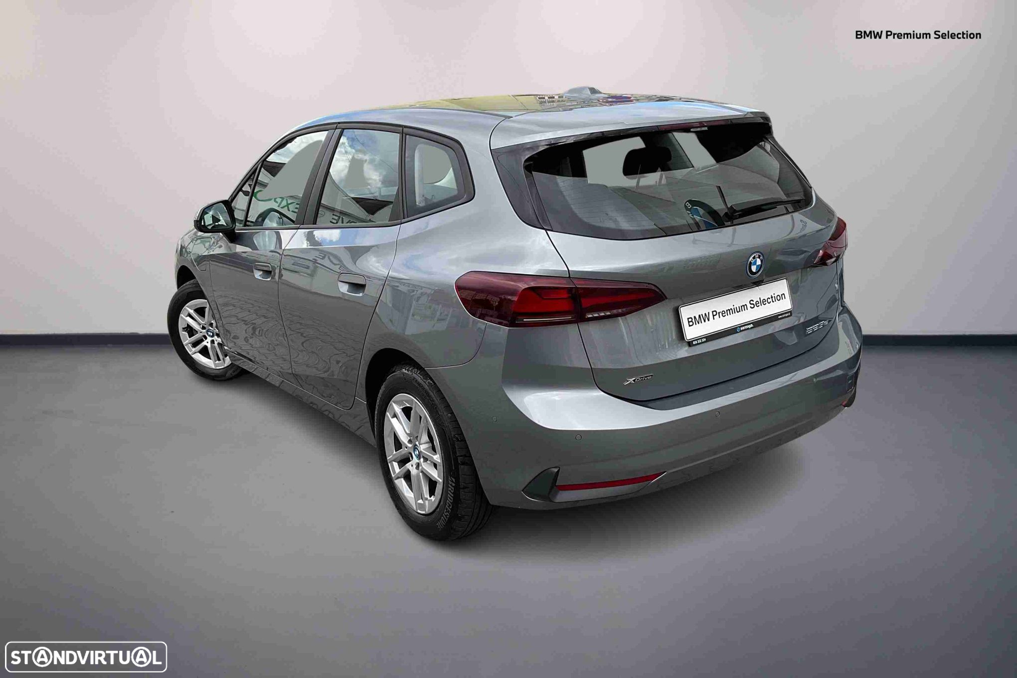 BMW 225xe Active Tourer - 2