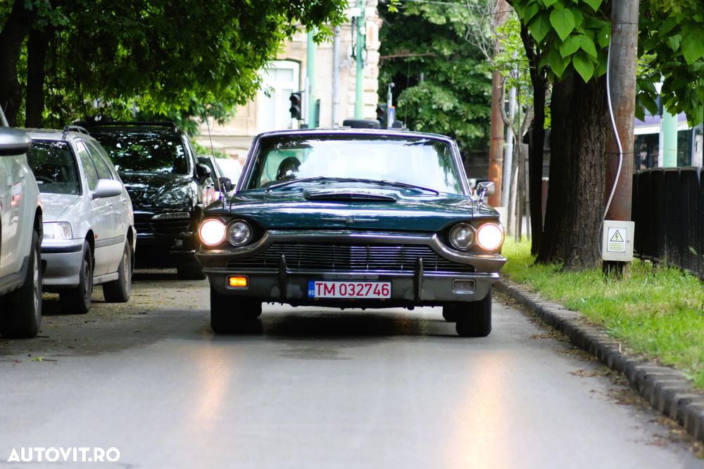 Ford Thunderbird - 2