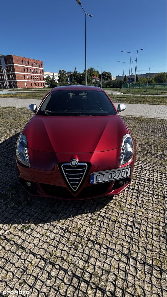 Alfa Romeo Giulietta 2011 photo 2