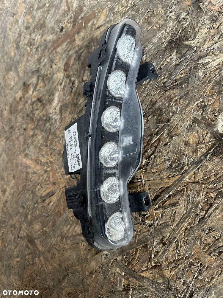 LED  LEWY PRAWY CITROEN DS3  9671962280  9671962180 - 4