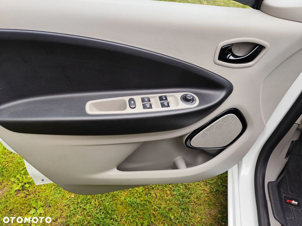 Renault Zoe - 15