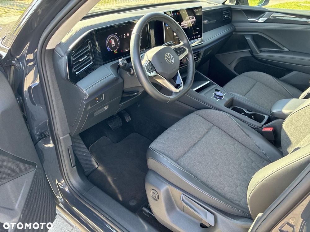Volkswagen Tiguan - 10
