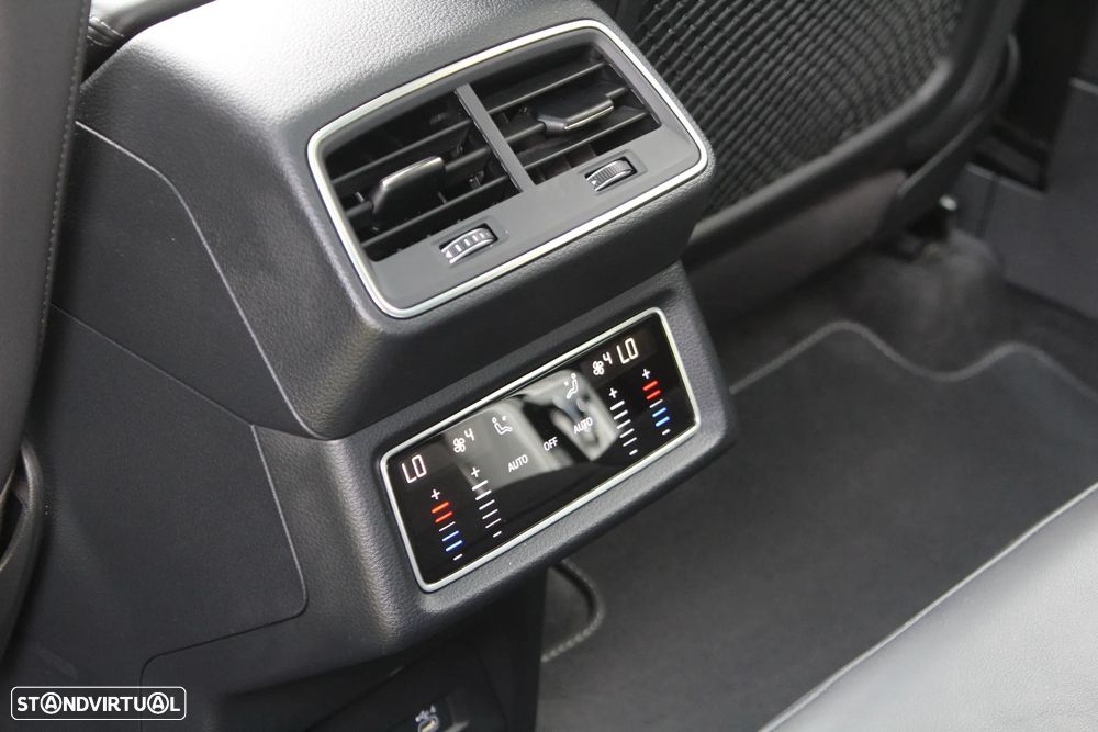 Audi e-tron 55 quattro S line - 26