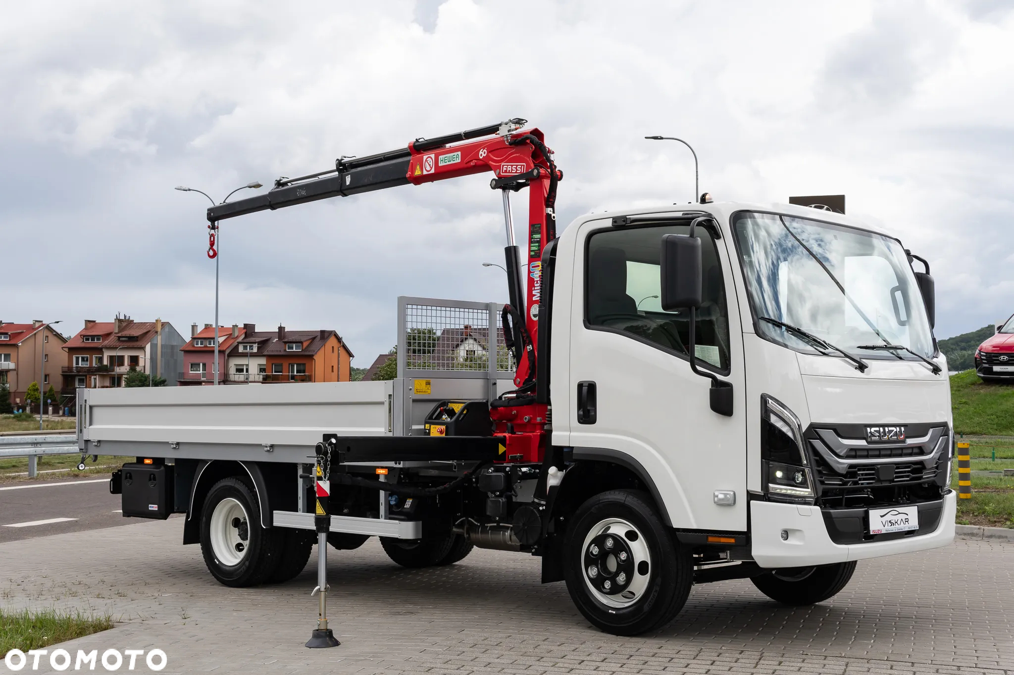 Isuzu M30 - 11
