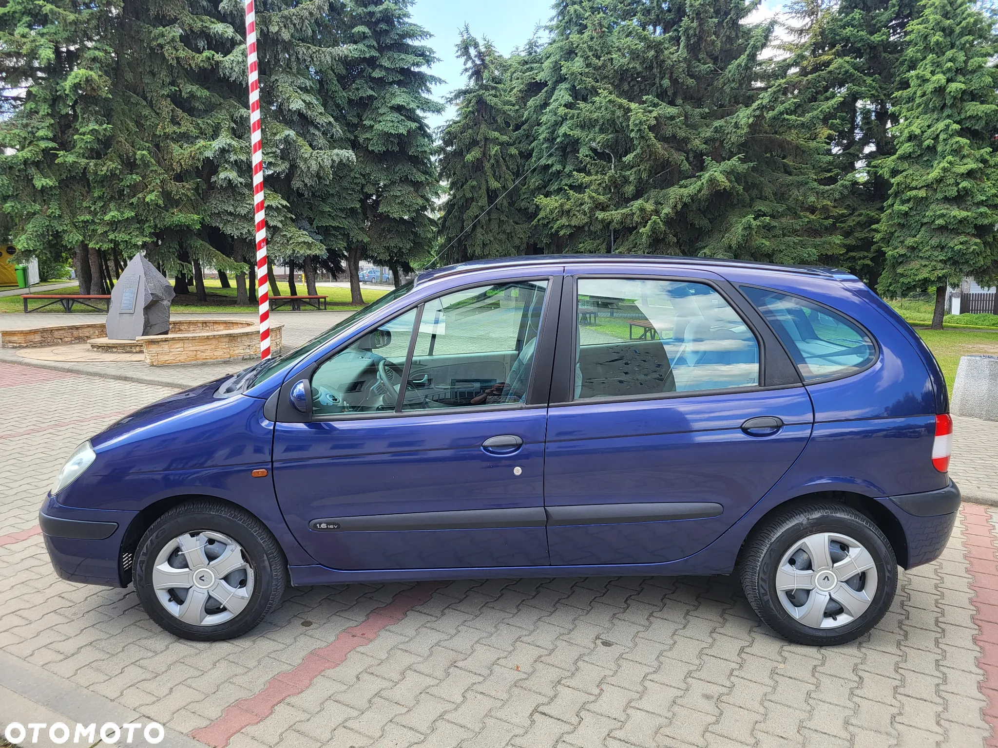 Renault Scenic 1.6 16V Dynamique - 2