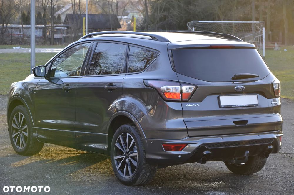 Ford Kuga - 12
