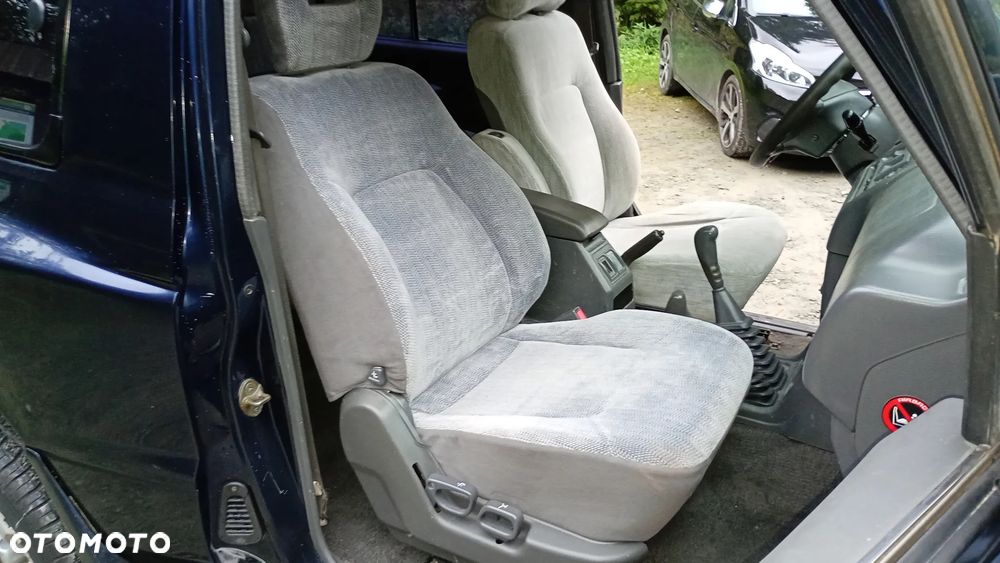 Mitsubishi Pajero 2.5 TD GL - 11