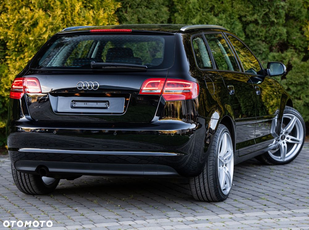 Audi A3 Sportback 1.2 TFSI Attraction - 4