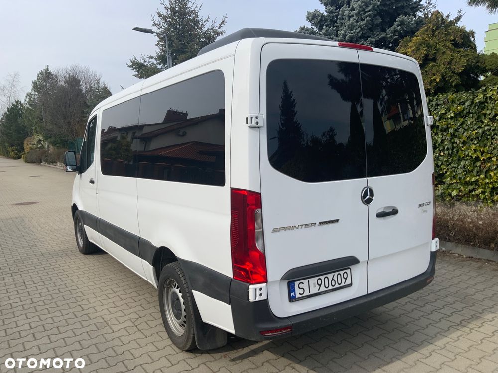 Mercedes-Benz Sprinter - 4