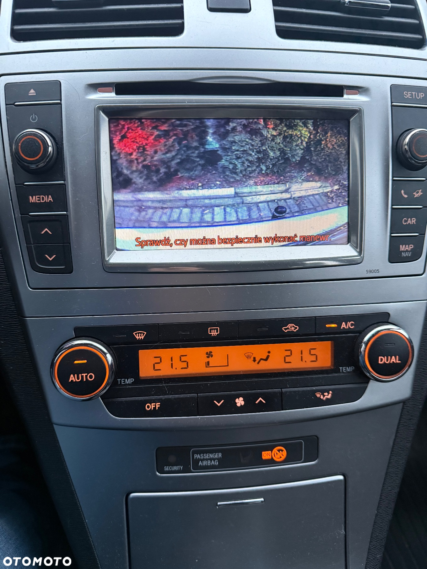Toyota Avensis - 4
