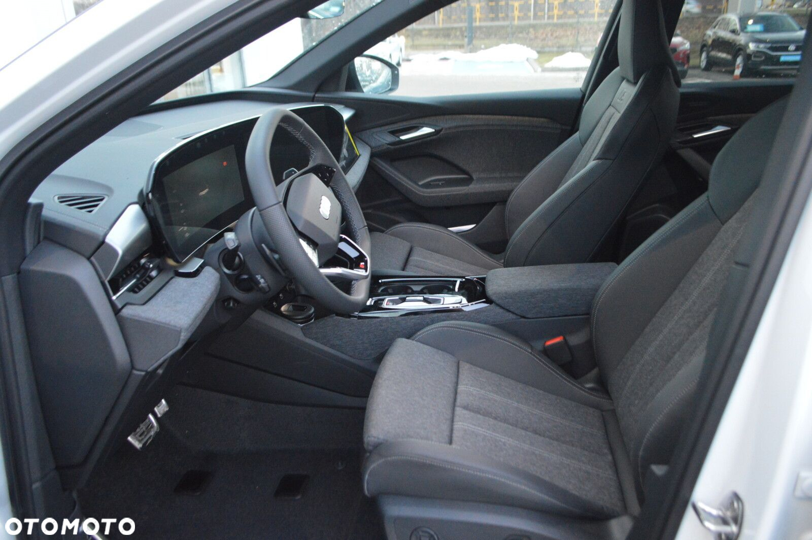Audi Q6 e-tron - 14