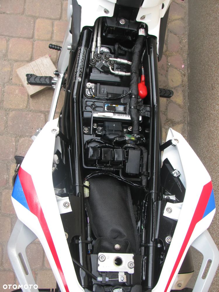 BMW G - 22