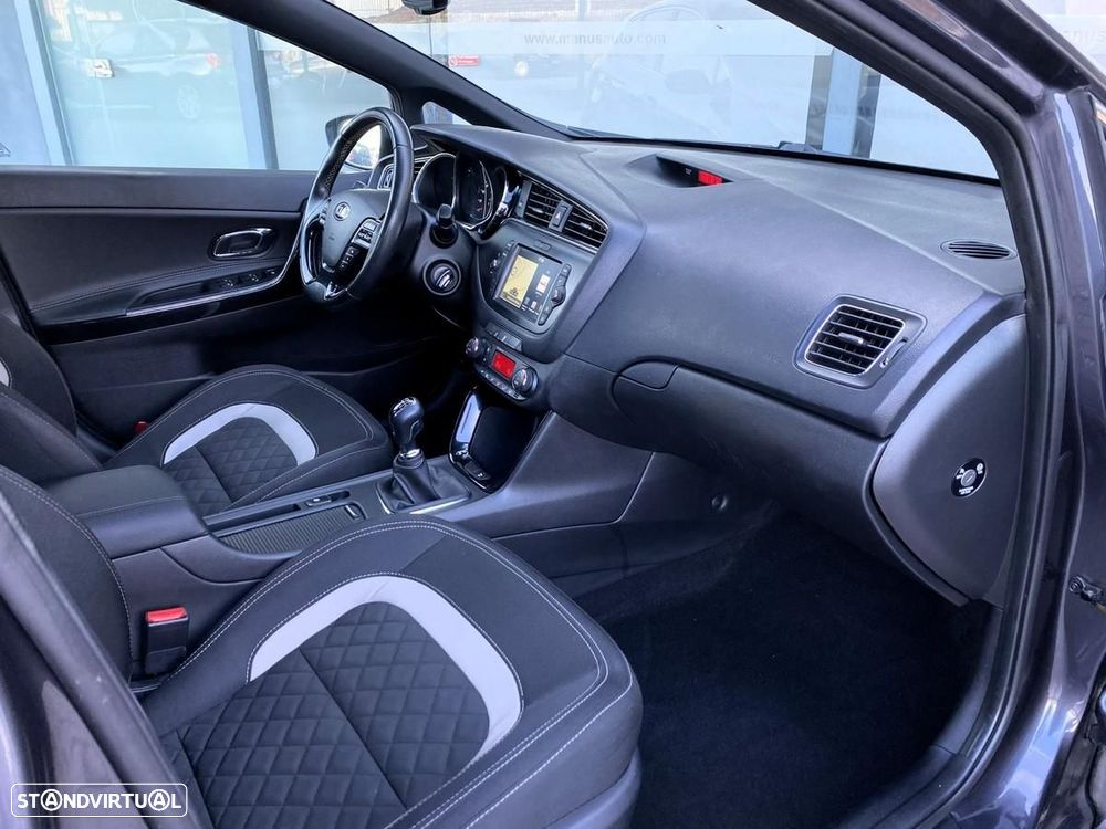 Kia Ceed 1.6 CRDi GT Line - 9