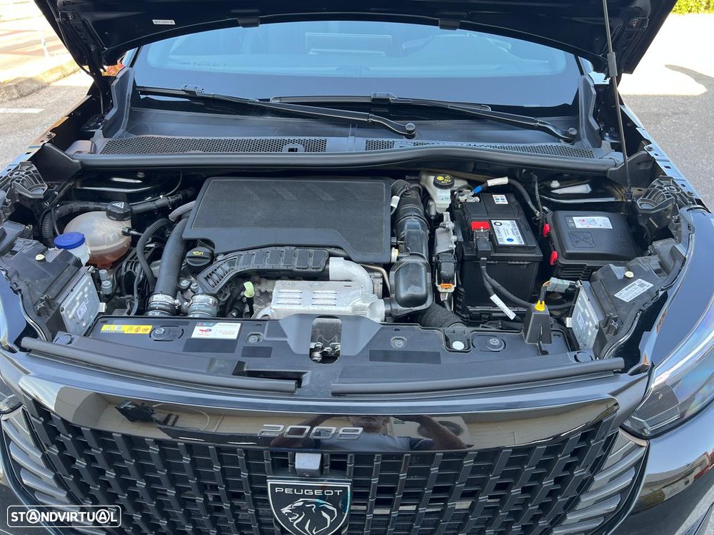 Peugeot 2008 PureTech 130 EAT8 GT - 20