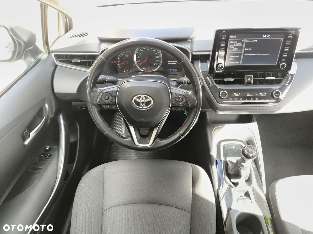 Toyota Corolla - 3